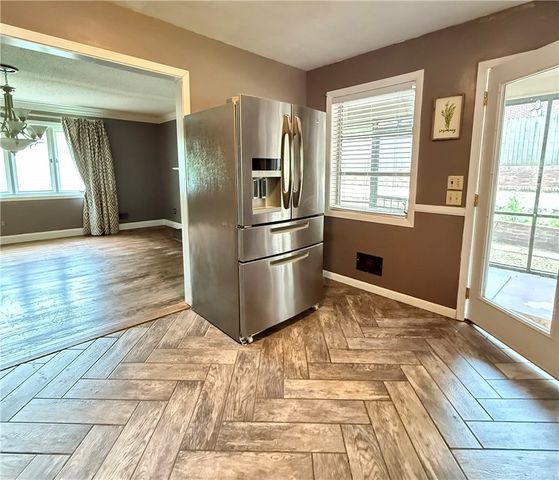 7 River Oaks Drive, Greenville, SC 29611