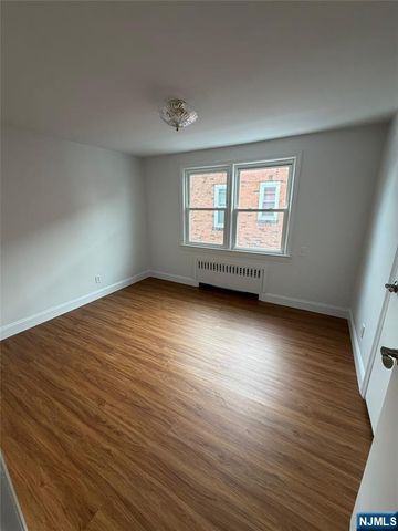 75 Park Avenue Floor 2, Lodi, NJ 07644