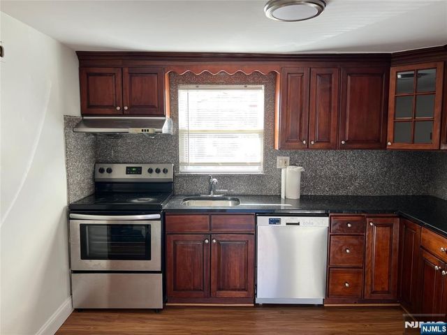 75 Park Avenue Floor 2, Lodi, NJ 07644