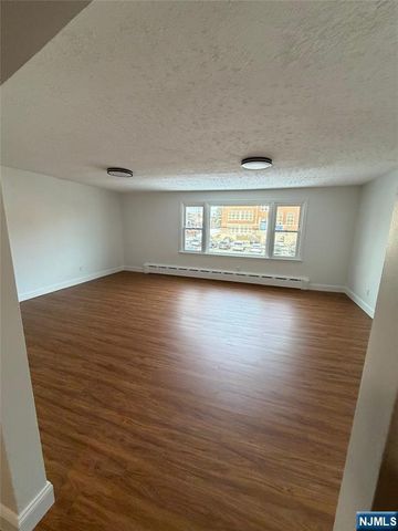 75 Park Avenue Floor 2, Lodi, NJ 07644