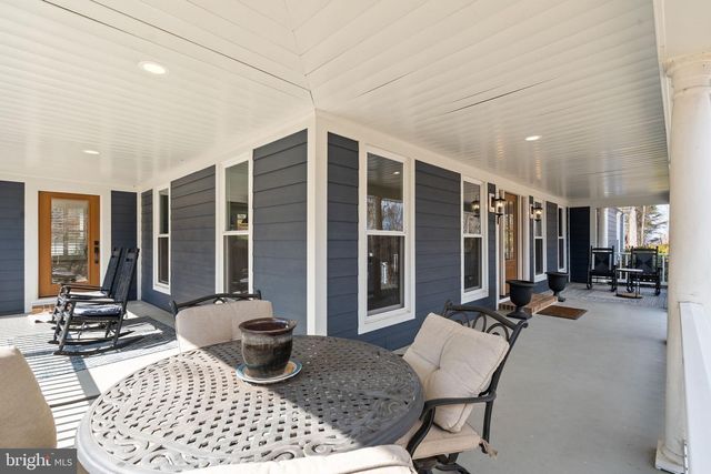 5755 HUNTON WOOD DR, Broad Run, VA 20137