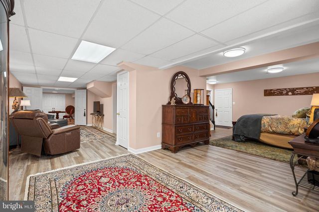 5755 HUNTON WOOD DR, Broad Run, VA 20137