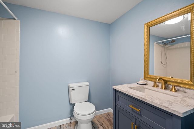 5755 HUNTON WOOD DR, Broad Run, VA 20137