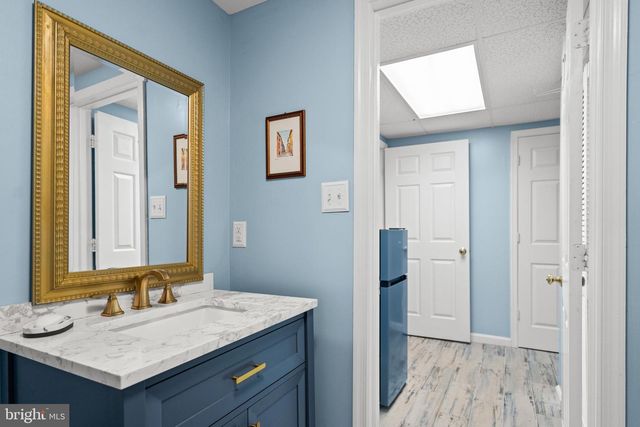 5755 HUNTON WOOD DR, Broad Run, VA 20137