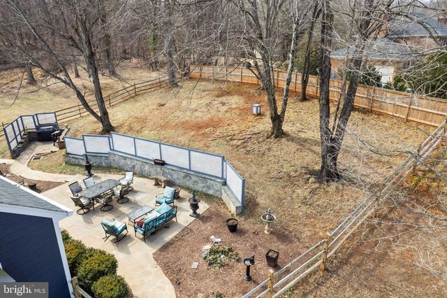 5755 HUNTON WOOD DR, Broad Run, VA 20137