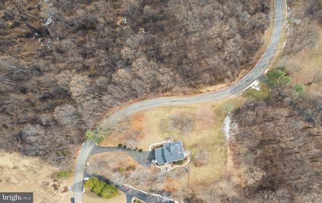 5755 HUNTON WOOD DR, Broad Run, VA 20137