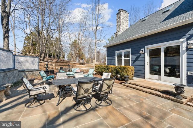 5755 HUNTON WOOD DR, Broad Run, VA 20137