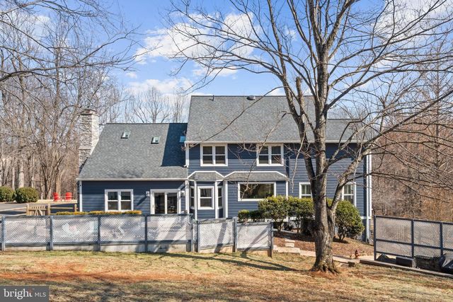 5755 HUNTON WOOD DR, Broad Run, VA 20137