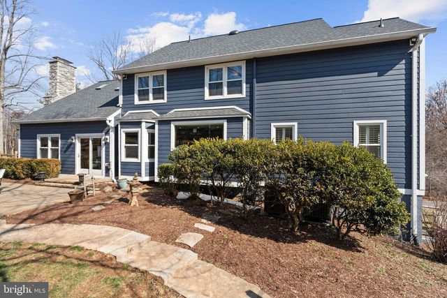 5755 HUNTON WOOD DR, Broad Run, VA 20137