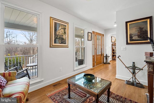 5755 HUNTON WOOD DR, Broad Run, VA 20137