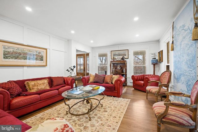 5755 HUNTON WOOD DR, Broad Run, VA 20137