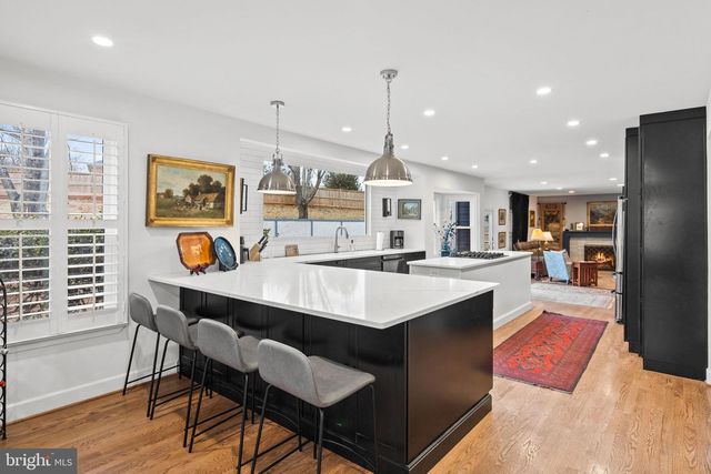 5755 HUNTON WOOD DR, Broad Run, VA 20137