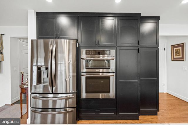 5755 HUNTON WOOD DR, Broad Run, VA 20137