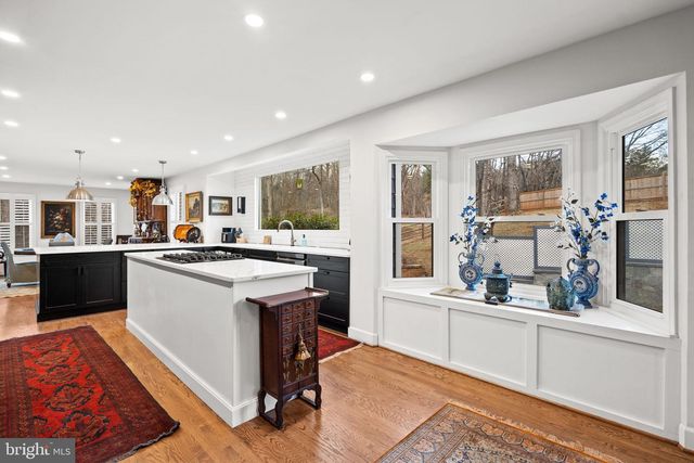 5755 HUNTON WOOD DR, Broad Run, VA 20137