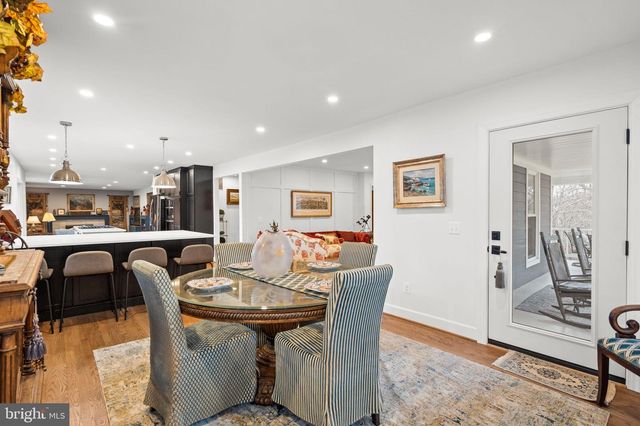 5755 HUNTON WOOD DR, Broad Run, VA 20137