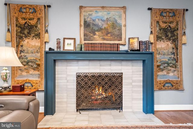 5755 HUNTON WOOD DR, Broad Run, VA 20137