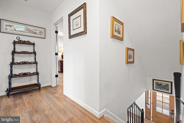 5755 HUNTON WOOD DR, Broad Run, VA 20137