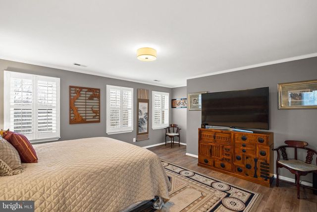 5755 HUNTON WOOD DR, Broad Run, VA 20137