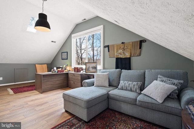 5755 HUNTON WOOD DR, Broad Run, VA 20137