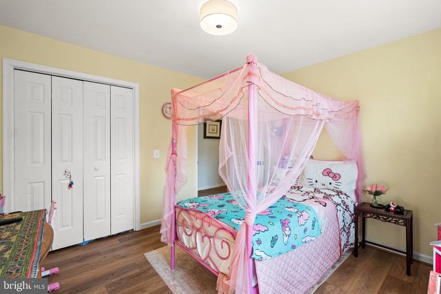 5755 HUNTON WOOD DR, Broad Run, VA 20137