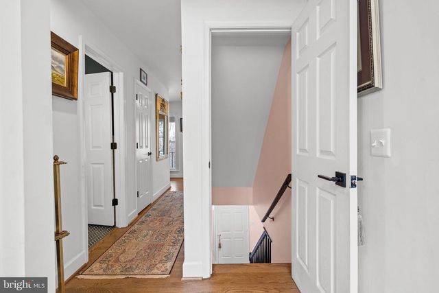 5755 HUNTON WOOD DR, Broad Run, VA 20137