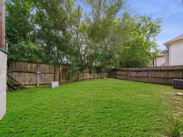 7620 Goudin Drive, Houston, TX 77489