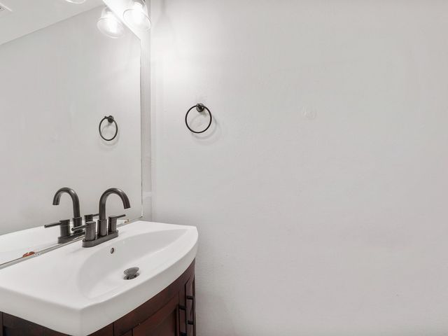7620 Goudin Drive, Houston, TX 77489