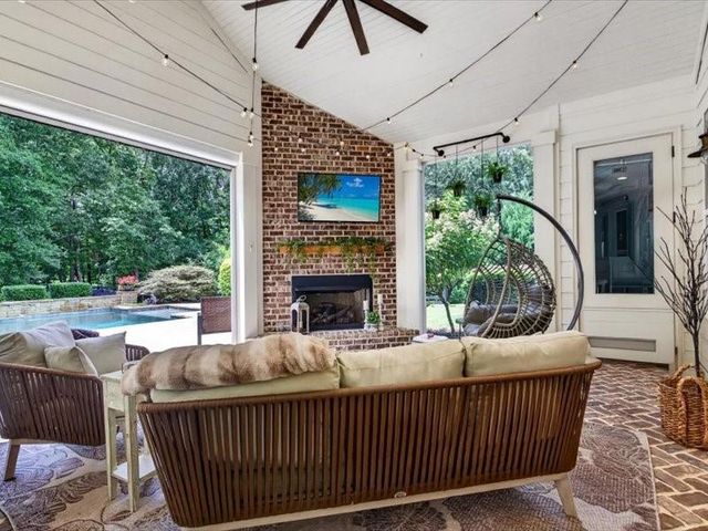 38 Mattox Road, Newnan, GA 30263