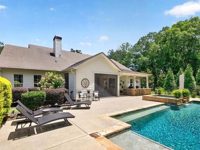 38 Mattox Road, Newnan, GA 30263