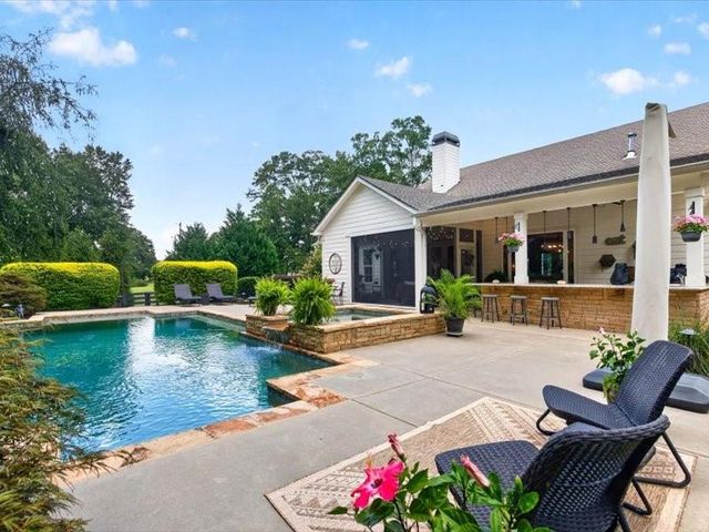 38 Mattox Road, Newnan, GA 30263