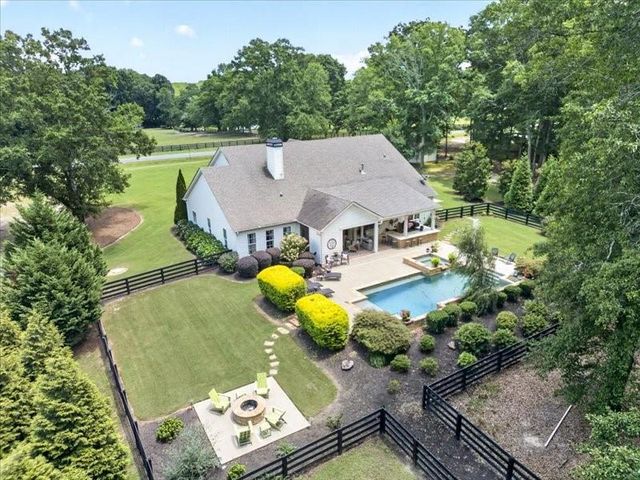 38 Mattox Road, Newnan, GA 30263