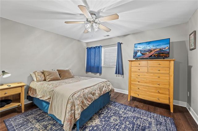 536 W 10th Street, Kansas City, MO 64105