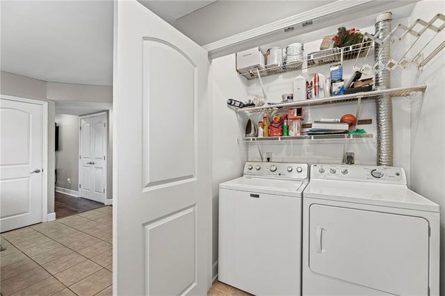 536 W 10th Street, Kansas City, MO 64105