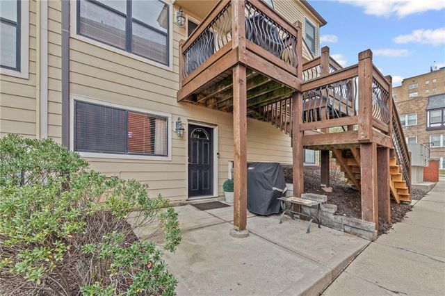 536 W 10th Street, Kansas City, MO 64105