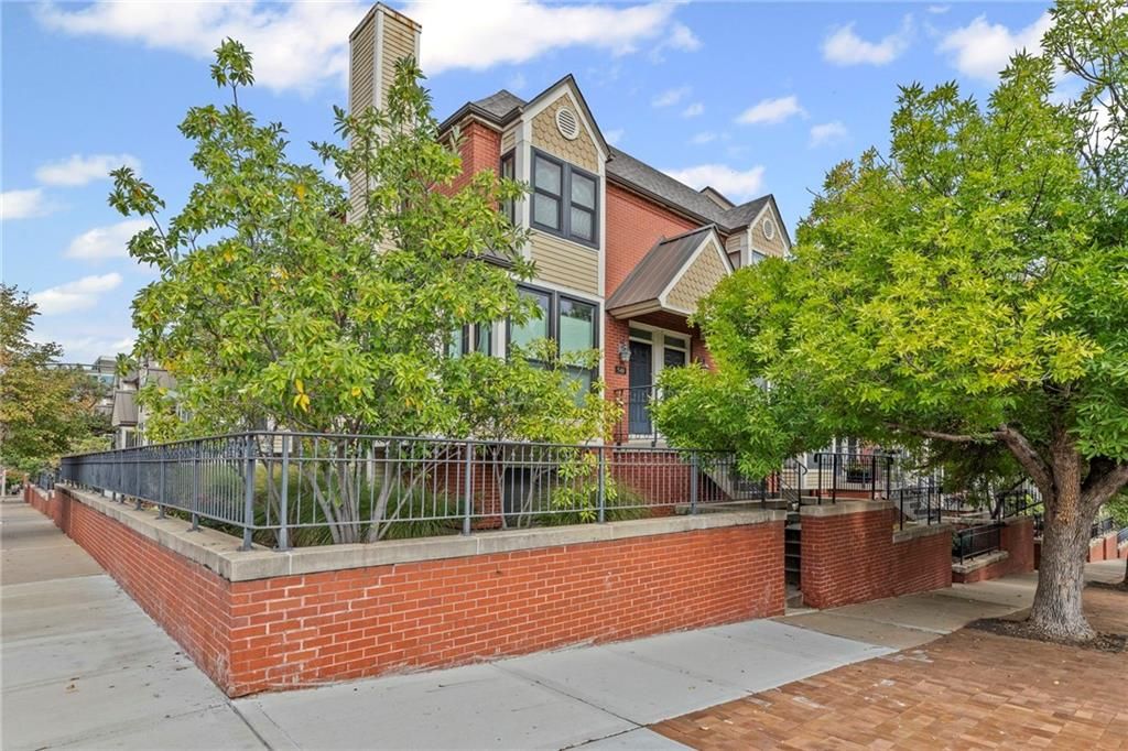 536 W 10th Street, Kansas City, MO 64105
