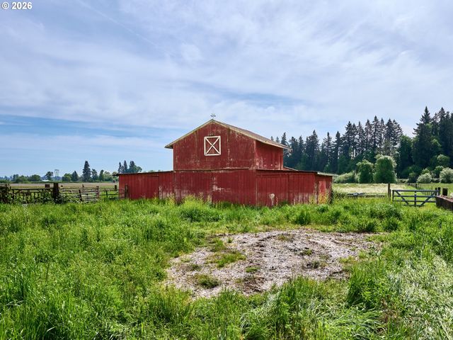 5724 S ANDERSON Rd, Aurora, OR 97002