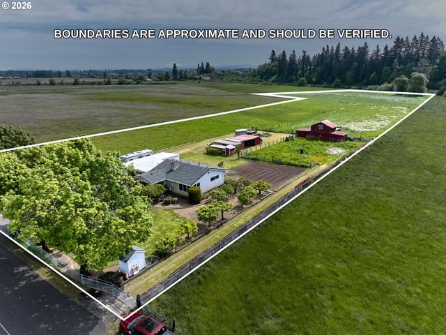 5724 S ANDERSON Rd, Aurora, OR 97002