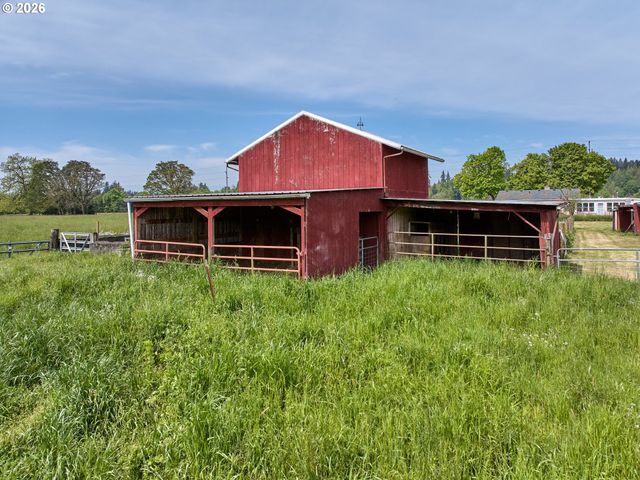 5724 S ANDERSON Rd, Aurora, OR 97002
