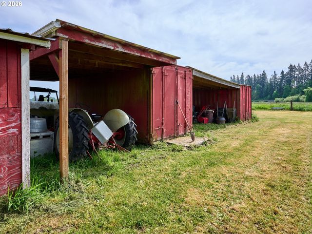 5724 S ANDERSON Rd, Aurora, OR 97002