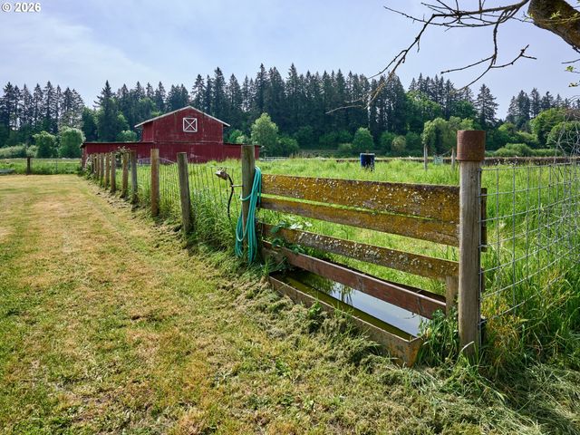 5724 S ANDERSON Rd, Aurora, OR 97002