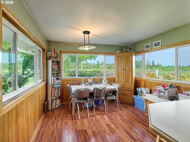 5724 S ANDERSON Rd, Aurora, OR 97002