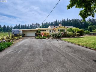 5724 S ANDERSON Rd, Aurora, OR 97002