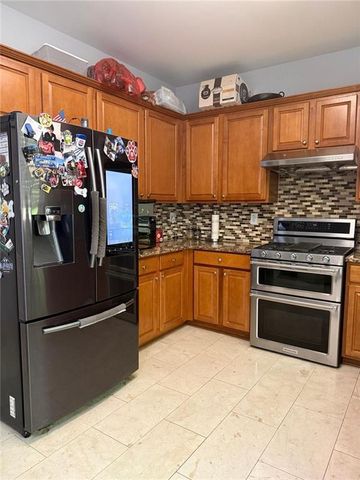 515 Friars Head Drive, Suwanee, GA 30024