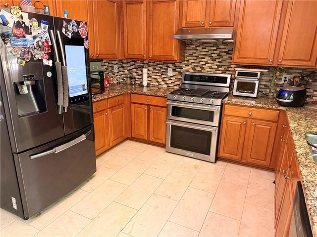 515 Friars Head Drive, Suwanee, GA 30024
