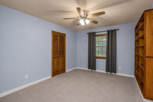 6231 S Lakeshore Drive, Shreveport, LA 71119