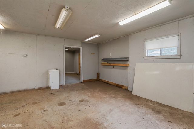 6231 S Lakeshore Drive, Shreveport, LA 71119