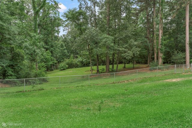6231 S Lakeshore Drive, Shreveport, LA 71119