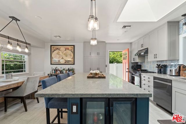 16852 Citronia Street, Northridge, CA 91343