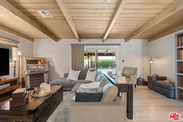 16852 Citronia Street, Northridge, CA 91343