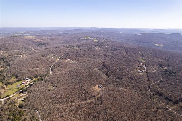 14203 Greenridge Road, Fayetteville, AR 72701